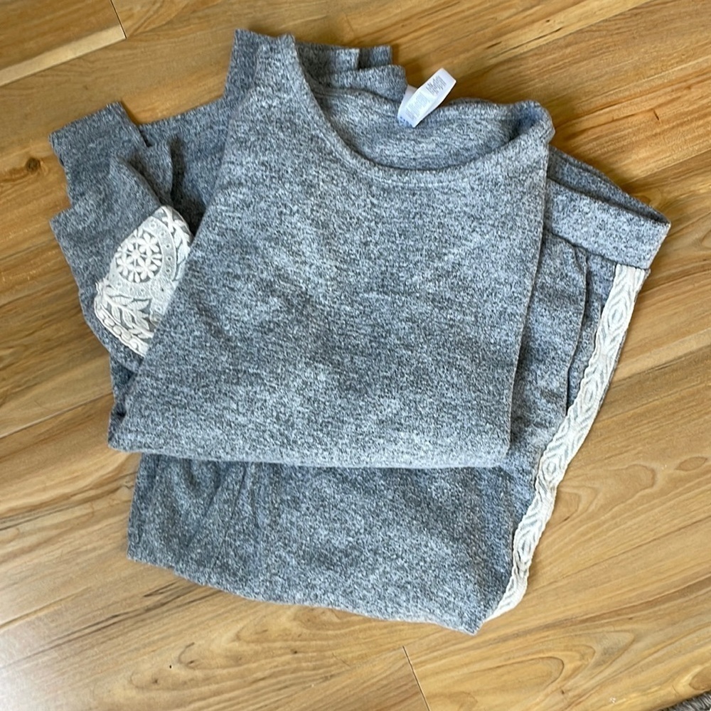 FN by Flora Nikrooz lounge set